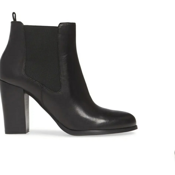Michael Kors Each Lottie Booties - Picture 9 of 11